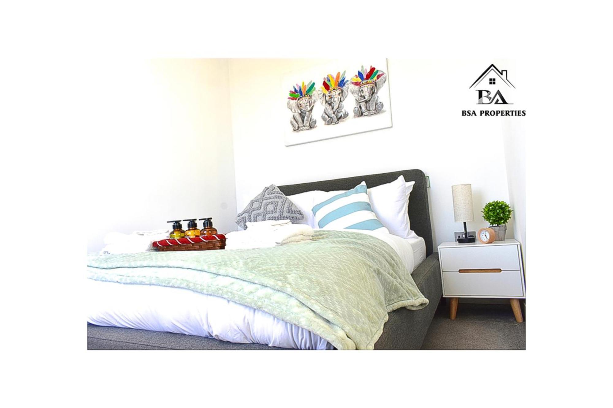 City Centre Ascot Apartment: Pet-Friendly with Free Parking Bracknell Exterior photo